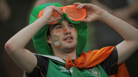 Irischer Fußballfan (Bild: dpa)